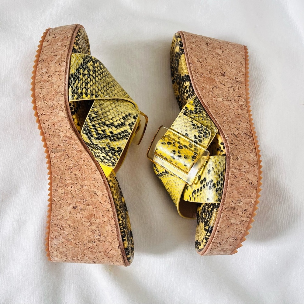Donald J Pliner Sabrina yellow Python Snake print cork wedge sandals size 8.5 - Picture 2 of 8